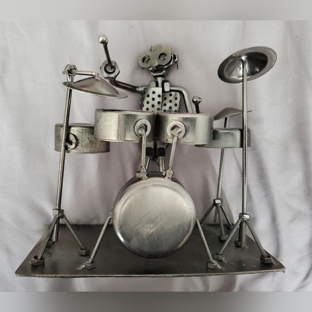 Metal figure